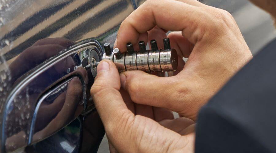 Expert new roof installation services in Irvington, IL